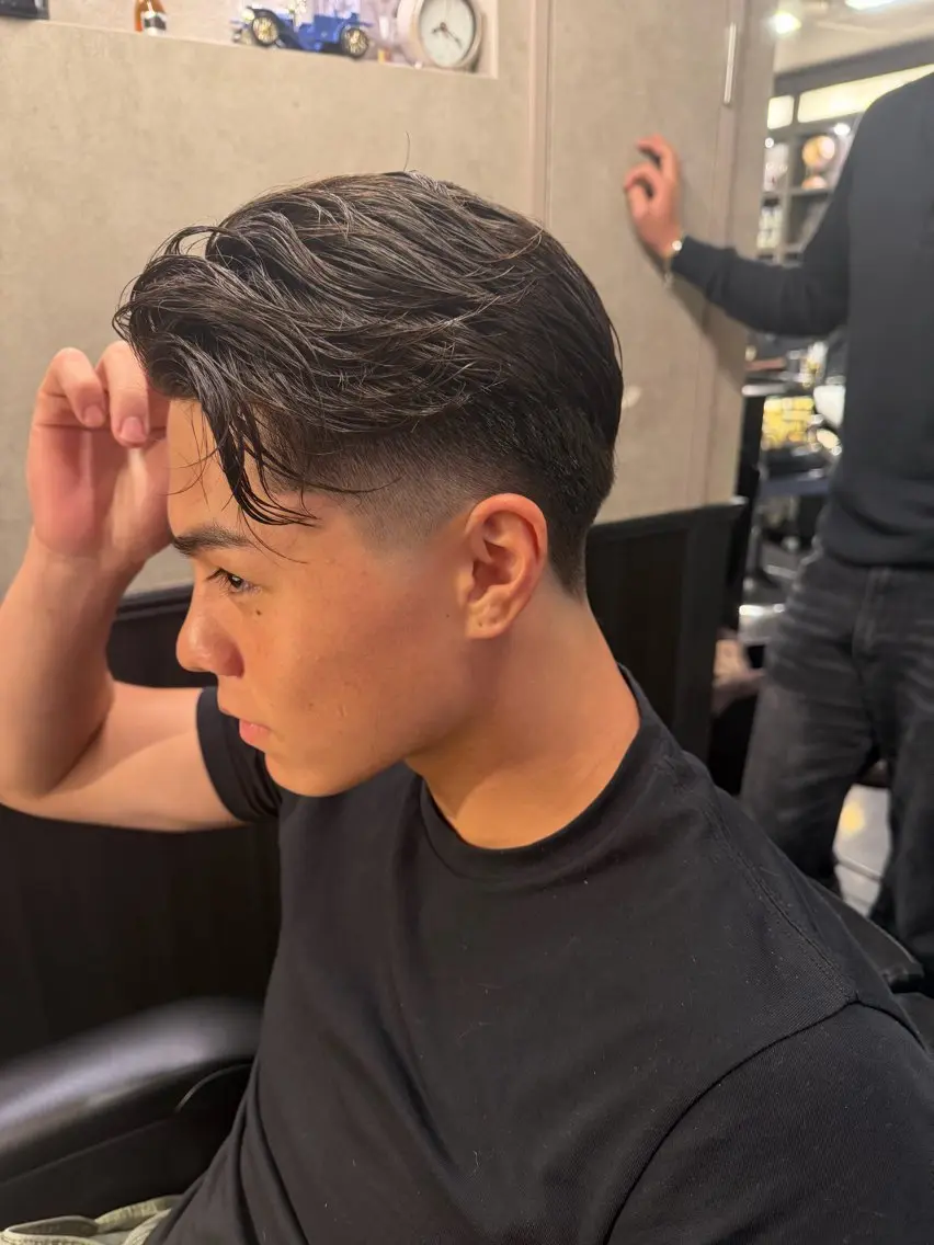 メンズ フェードカット 加藤 大輝のヘアスタイル