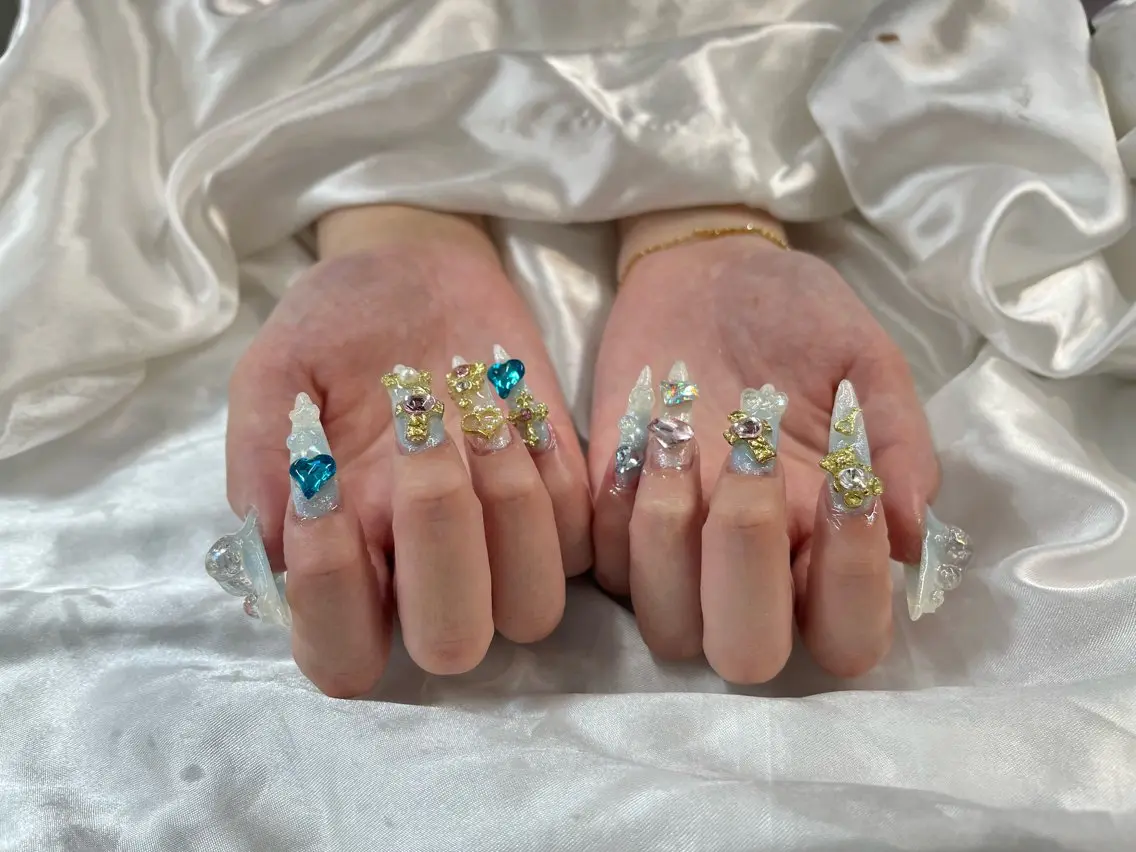 ネイル チークネイル 桜ネイル クリアネイル ドット フラワーネイル ハンドネイル フエン Rinネイルのネイルデザイン