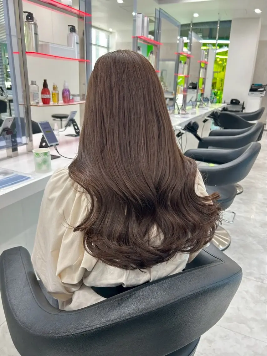 ロング カラー 🍀ブラウンベージュ sakura🍀のヘアスタイル
