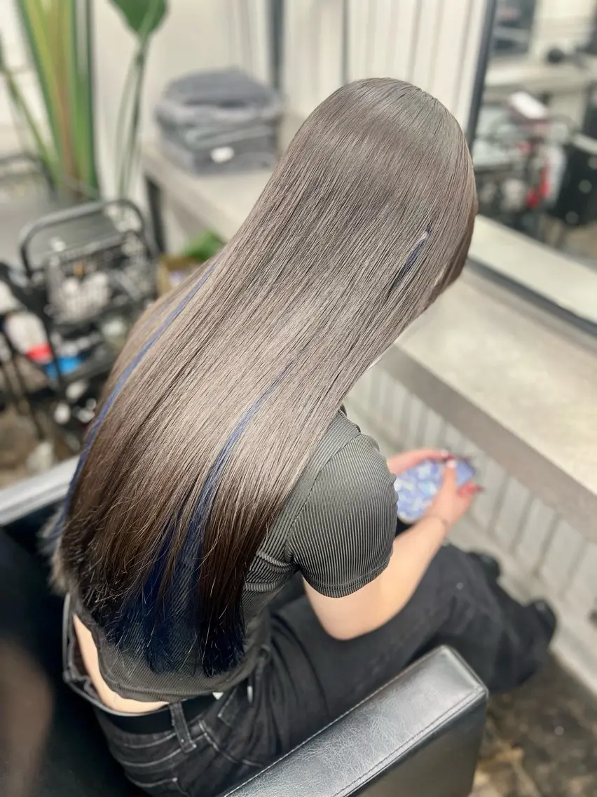 ロング カラー ブルーカラー カット ヘアカラー 透明感カラー特化🫧 🦋栗原🦋のヘアスタイル