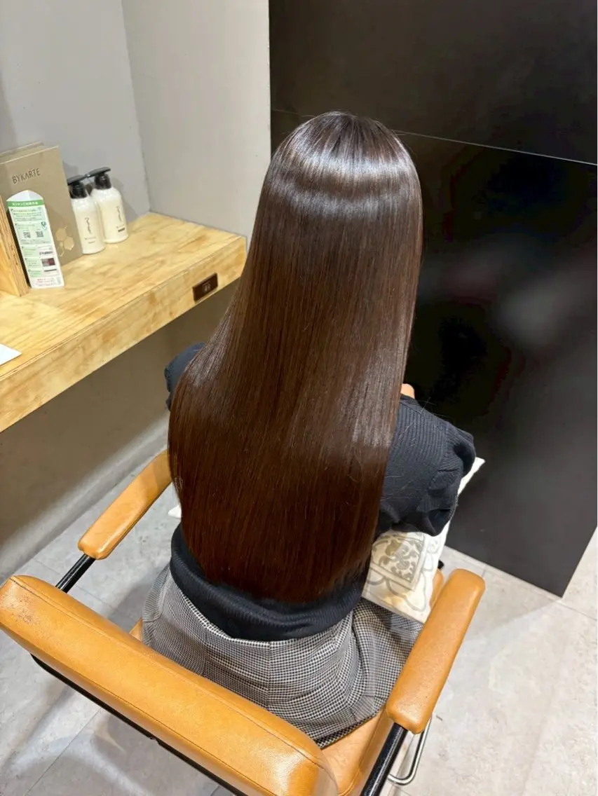 ミディアム カット ヘアカラー トリートメント ioe元町 yukaのヘアスタイル