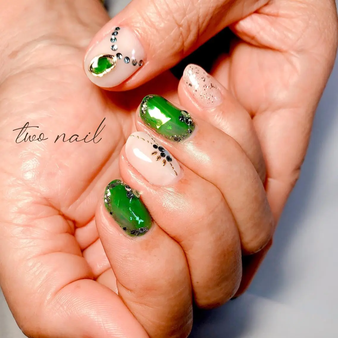 ネイル アートネイル フットネイル ハート ニュアンスネイル ホワイト two nailのネイルデザイン