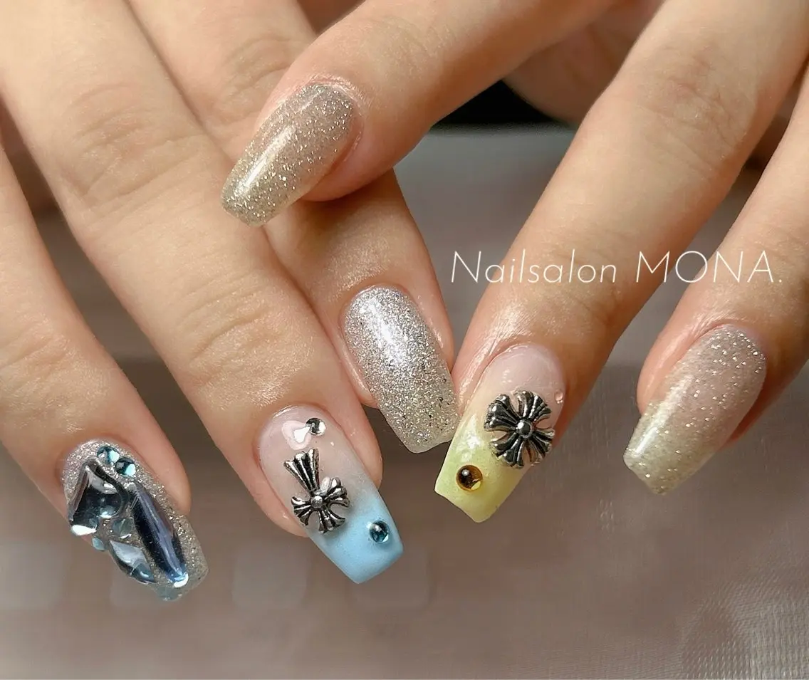 ネイル グラデーション ハンドネイル Nailsalon MONA.のネイルデザイン