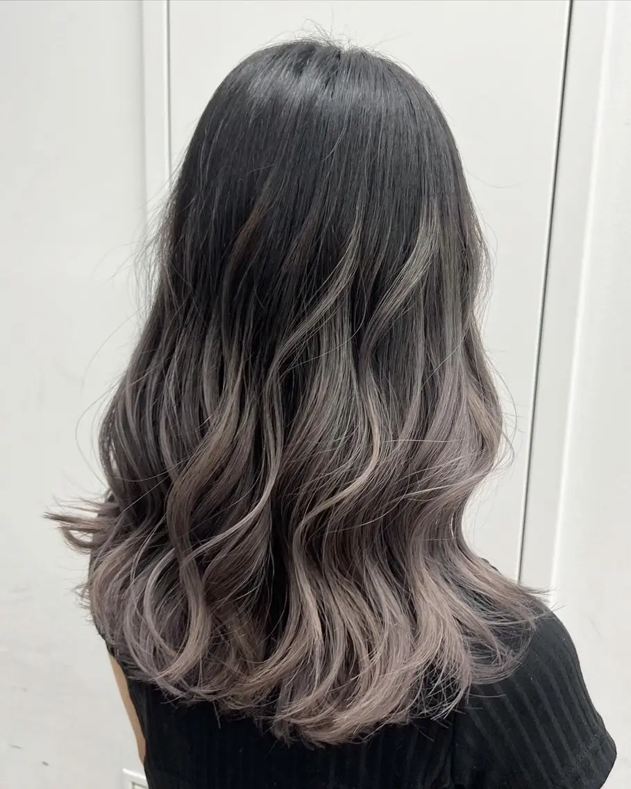 セミロング カラー ヘアアレンジ 北千住10分 肥高　壮汰のヘアスタイル