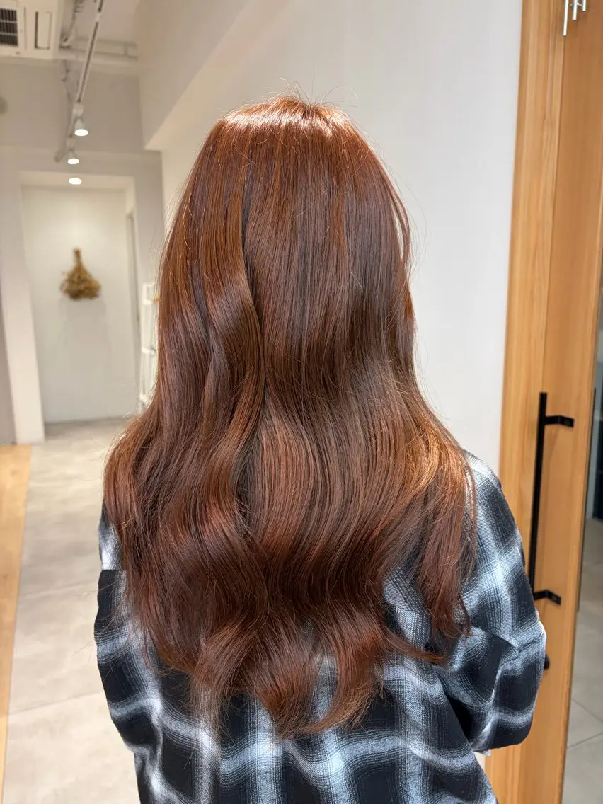カラー 相澤 乙羽のヘアスタイル