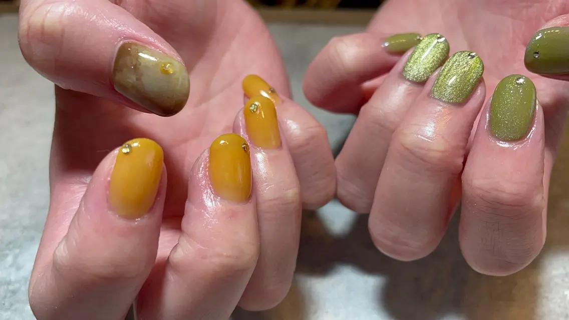 ネイル ジェルネイル マグネットネイル ニュアンスネイル パラジェル ハンドネイル nail salon ラピスラズリのネイルデザイン