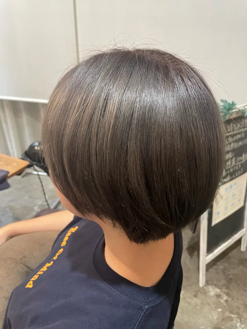 カラー ブリーチ 【透明感カラー】 上村響月のヘアスタイル