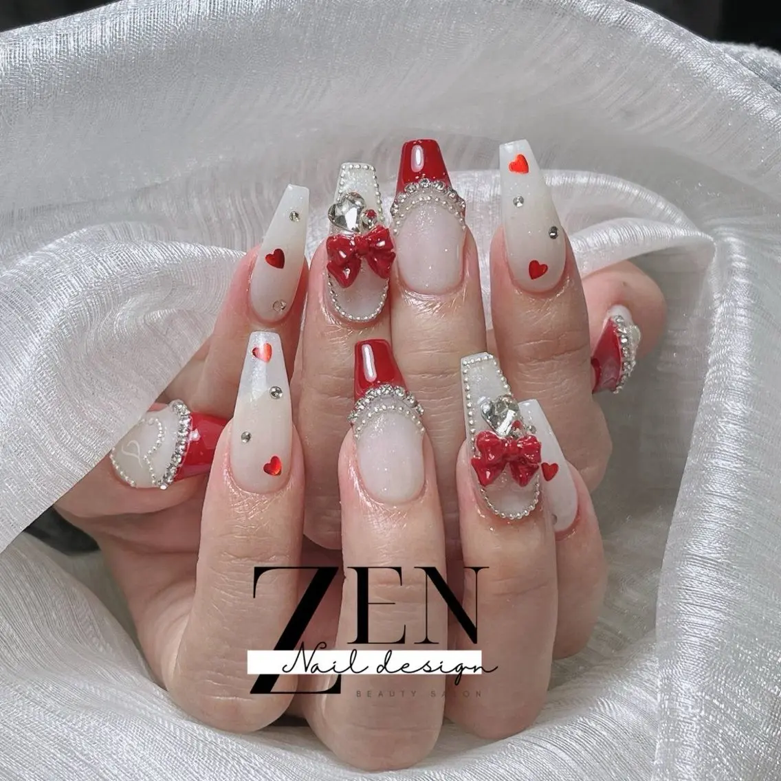 ネイル チークネイル フレンチネイル ジェルネイル 韓国ネイル マグネットネイル ハンドネイル Zen Nail Design 池袋のネイルデザイン