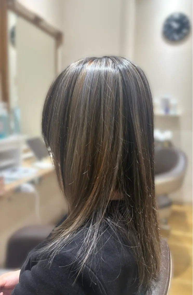 ロング カラー ヘアアレンジ バレイヤージュ ダブルカラー ハイライトカラー ハイライト レイヤーカット 阪間 遼平のヘアスタイル