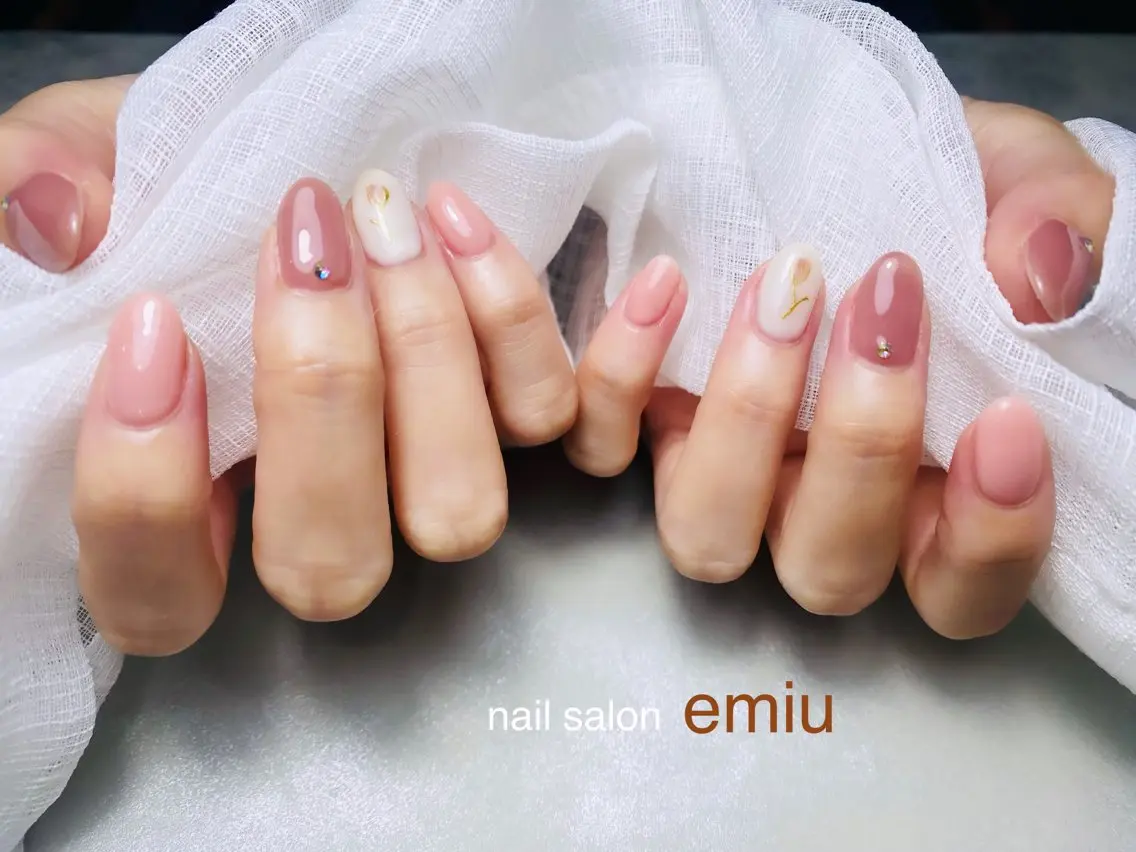 ネイル emiu petiteのネイルデザイン