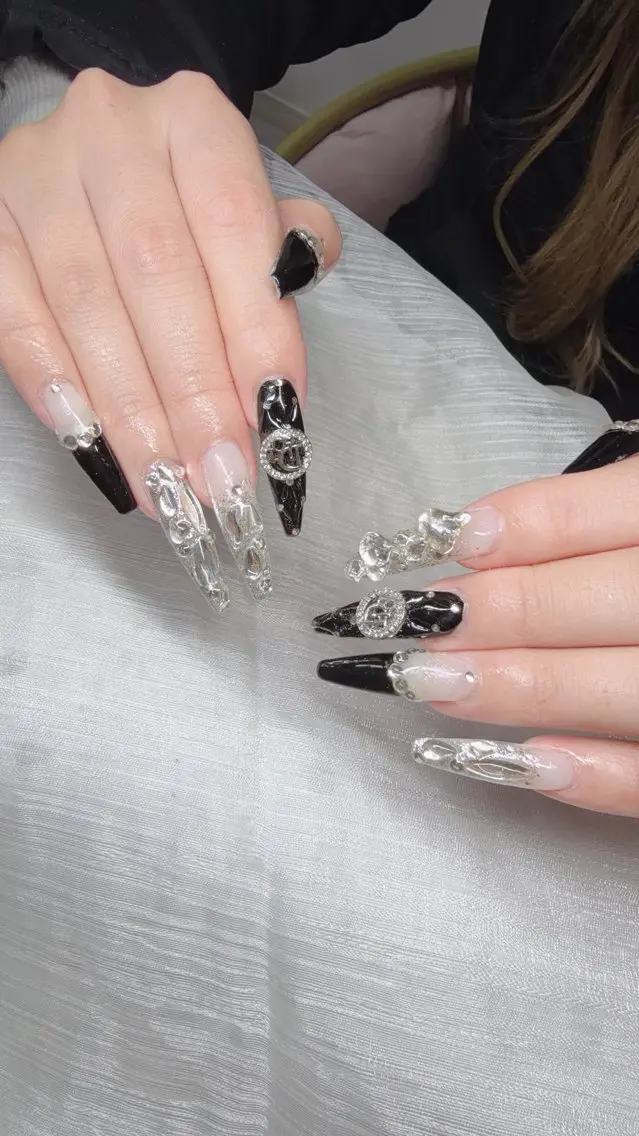 ネイル ハンドネイル Lee Nailsのネイルデザイン