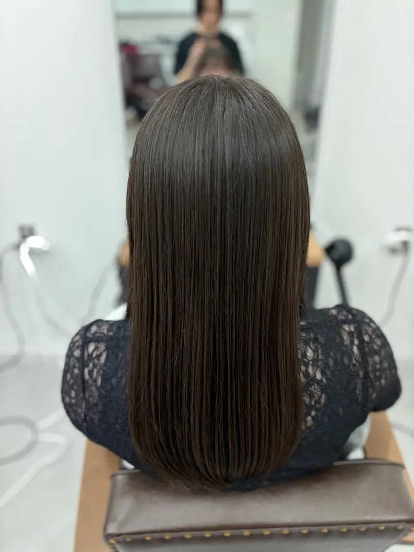 カラー グレー・オリーブ ソウタのヘアスタイル
