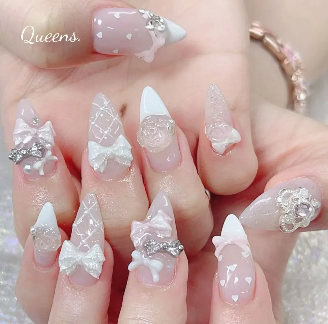 ネイル クリアネイル ジェルネイル マグネットネイル 持ち込み パラジェル ハンドネイル Queens マオのネイルデザイン