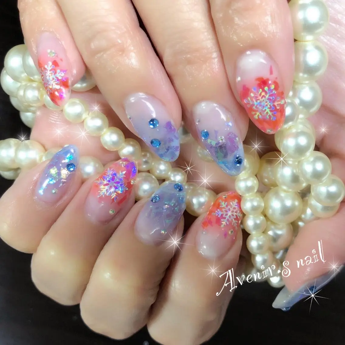 ネイル グラデーション ホログラムネイル Home Salon Avenir.のネイルデザイン