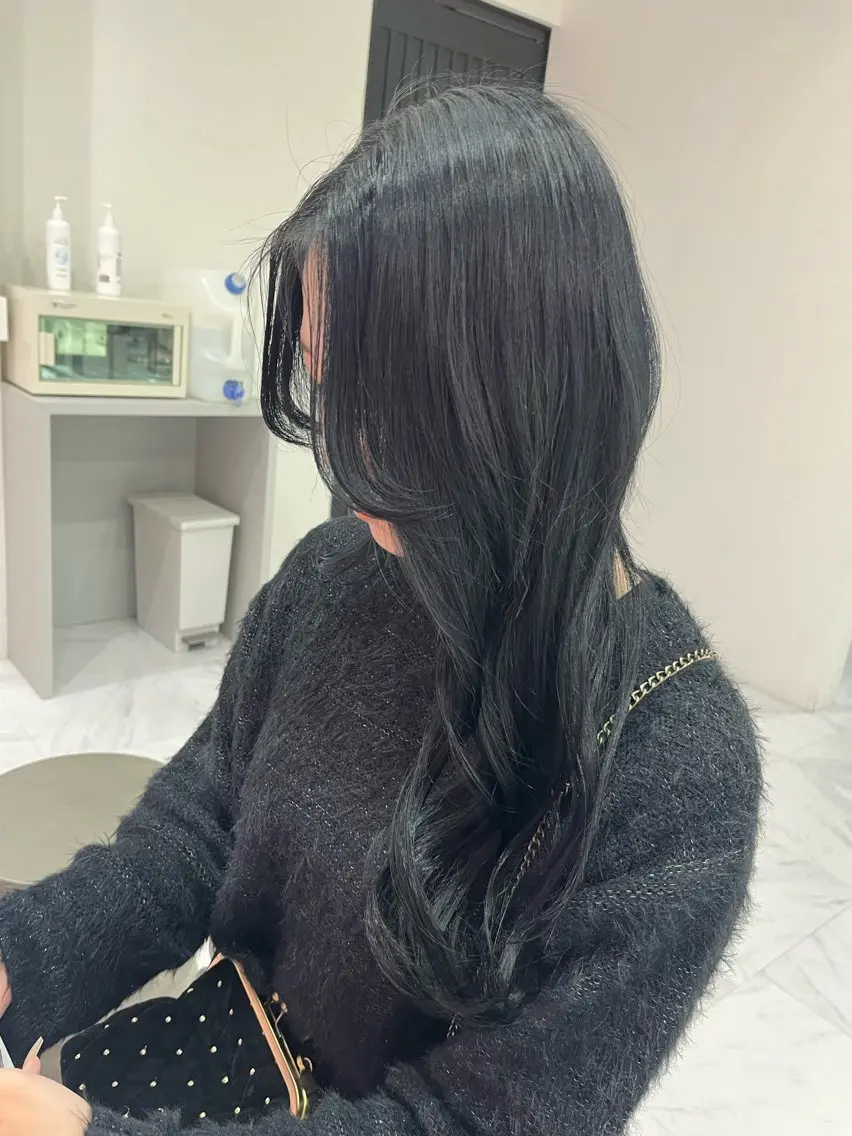 ロング カラー 顔周りカット カット ヘアカラー トリートメント 小谷野 真優のヘアスタイル