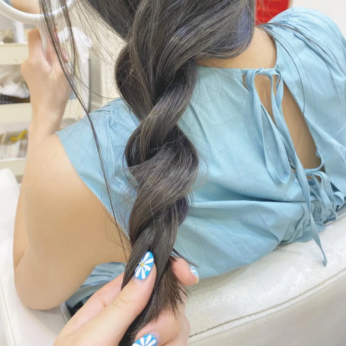 セミロング カラー ヘアアレンジ マツエク・マツパ グレージュ 透明感カラー🫧ヘア セット🫧松本菜月の眉毛・アイブロウイメージ