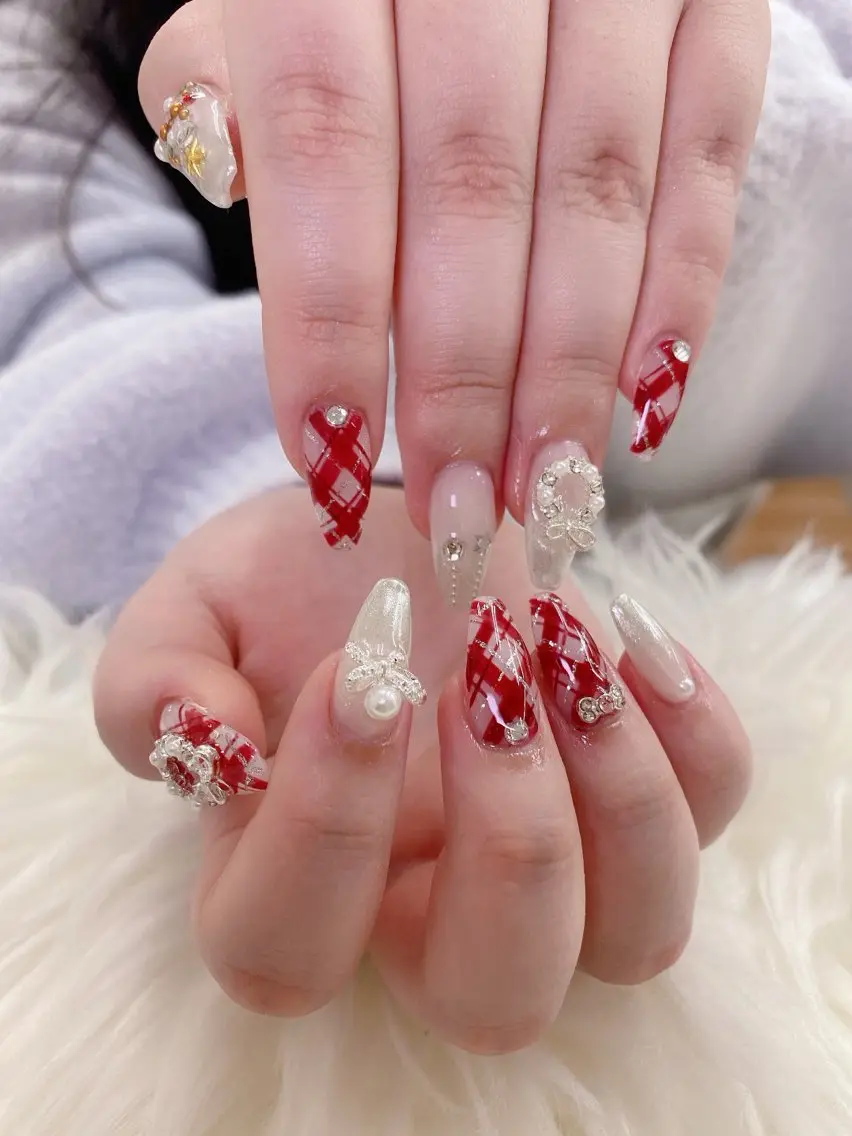 ネイル フレンチネイル グラデーション マグネットネイル ニュアンスネイル オフィスネイル ハンドネイル ハンドケア Hara Nail 【持ち込みOK】のネイルデザイン