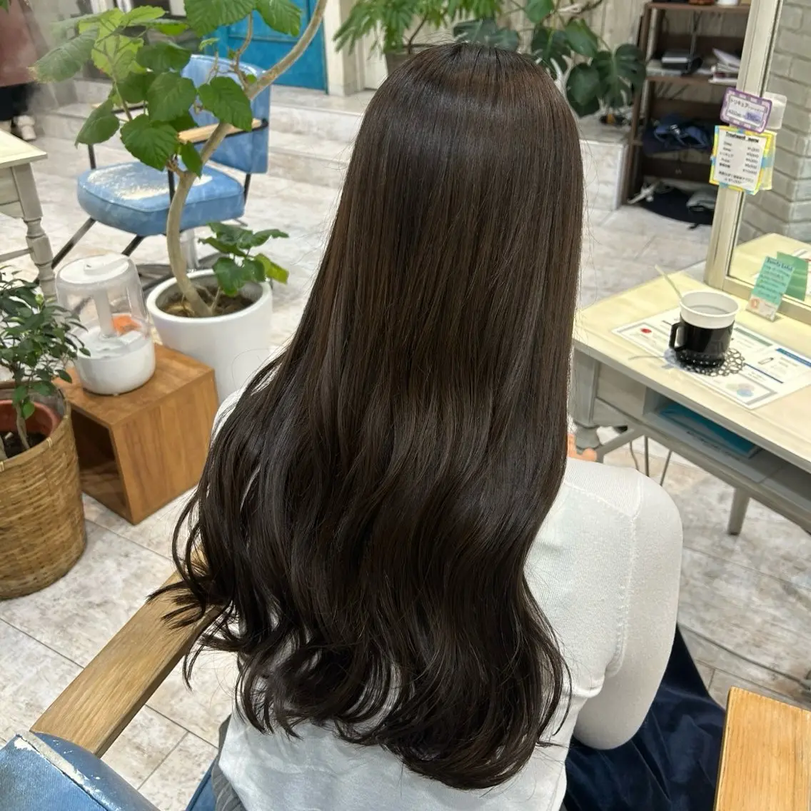 ロング カラー カット ヘアカラー トリートメント 🫧透け感⋆艶髪💎 山口アヤカのヘアスタイル