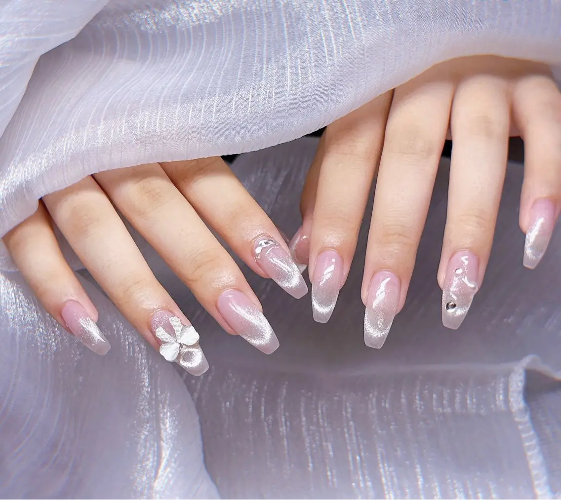 ネイル フレンチネイル マグネットネイル Yumi nailのネイルデザイン