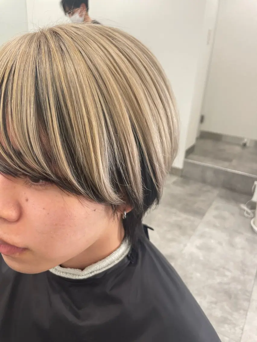 ショート カラー ベージュカラー ミルクティーベージュ ヘアカラー ⭐トレンドカット&カ ラーCocoro🪿のヘアスタイル