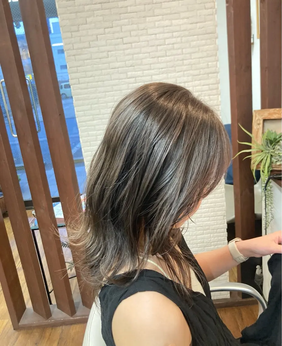 ミディアム ヘアと眉Otsuka Hikari💆‍♀のヘアスタイル