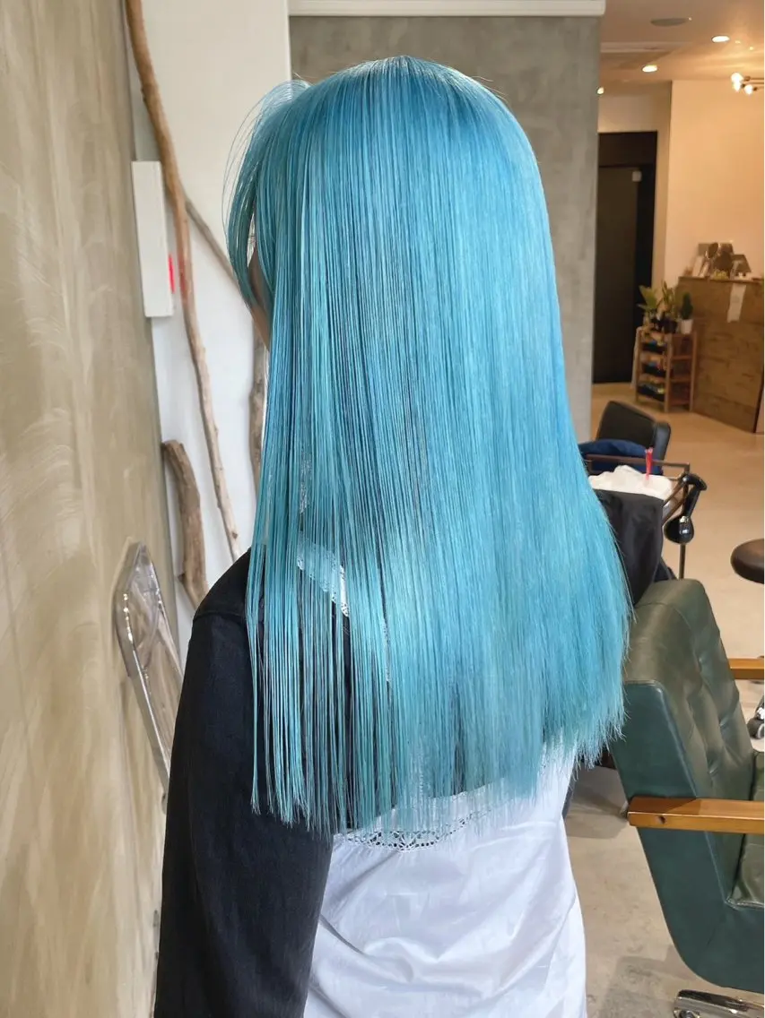 ロング ヘアカラー トリートメント カラー/ダブルカラー グレイカラー椿こはなのヘアスタイル