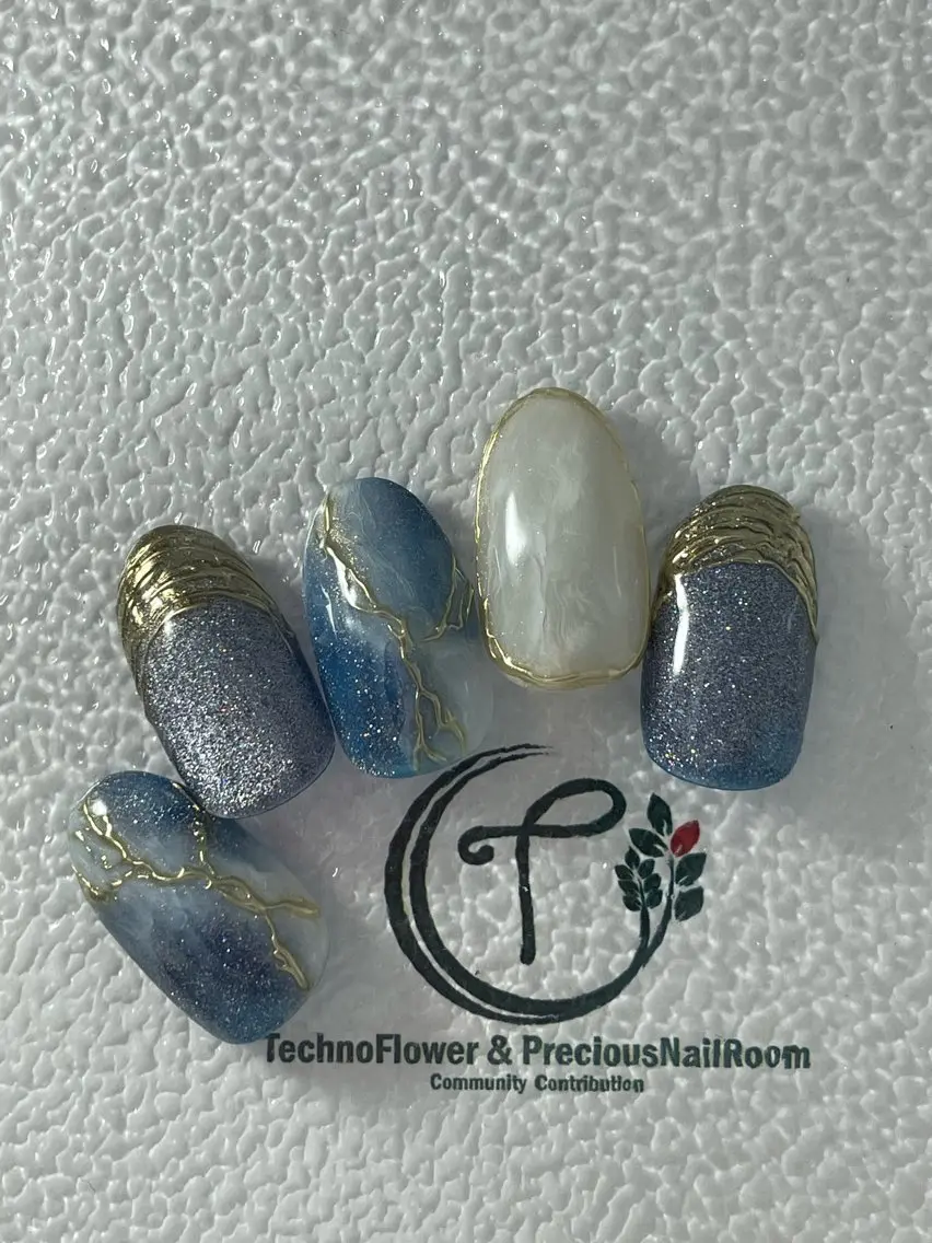 ネイル フラワーネイル precious nail roomのネイルデザイン