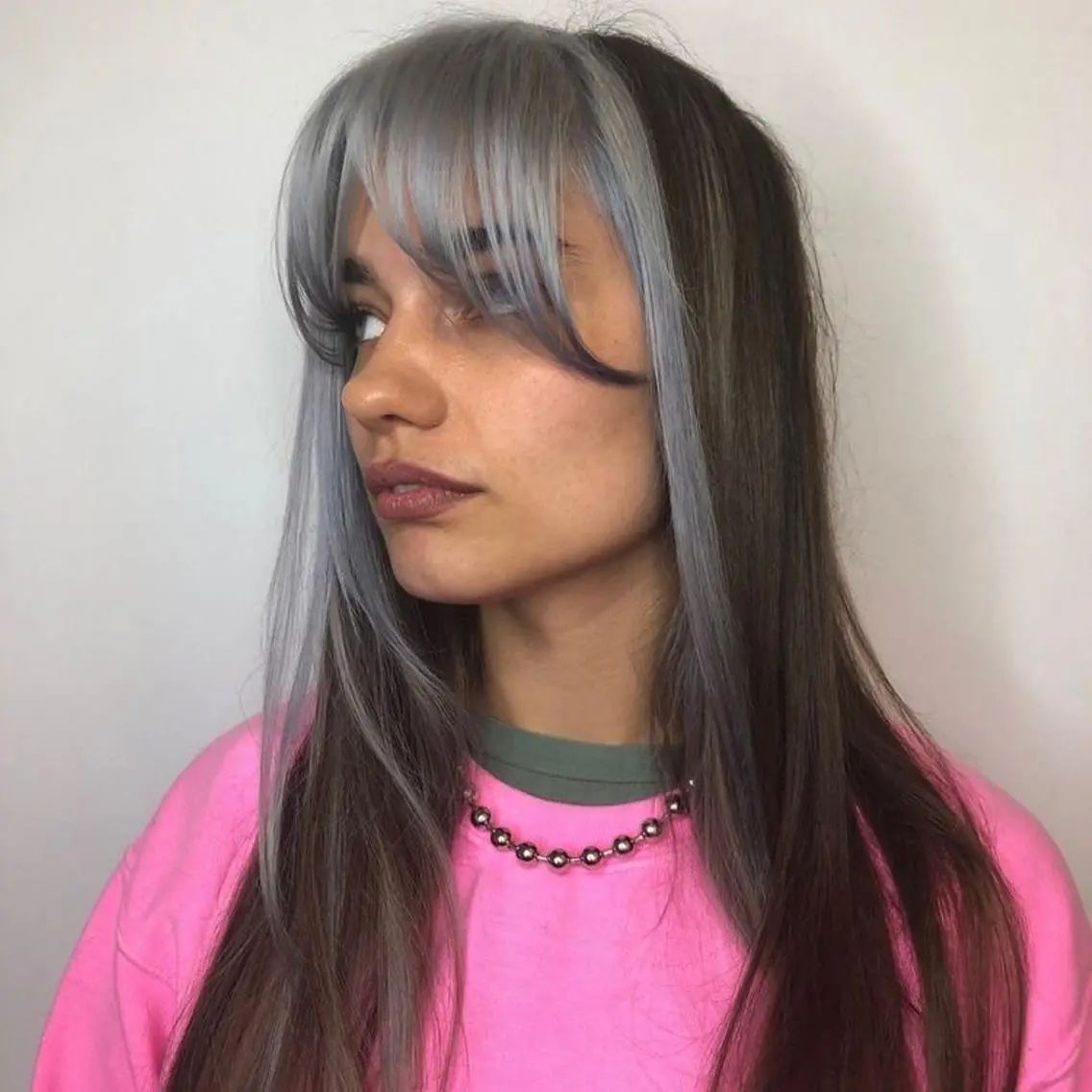 ロング カラー ブリーチ 顔周りカット せこぐち まいのヘアスタイル