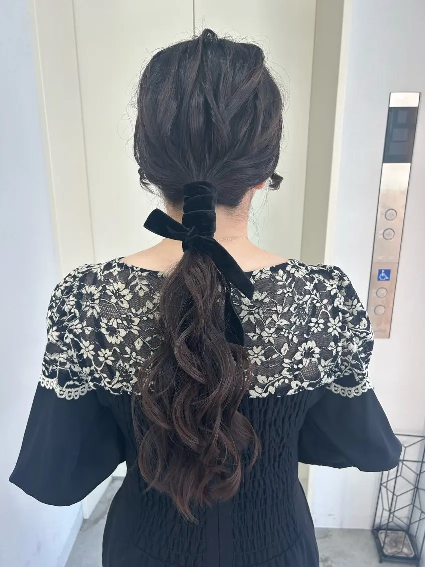 ロング ヘアアレンジ ヘアセット Gisel みらののヘアスタイル