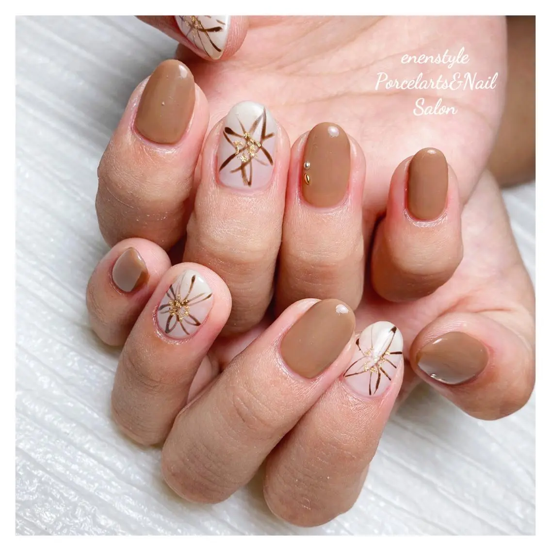 ミディアム ネイル 🐾enen style 🐾のネイルデザイン