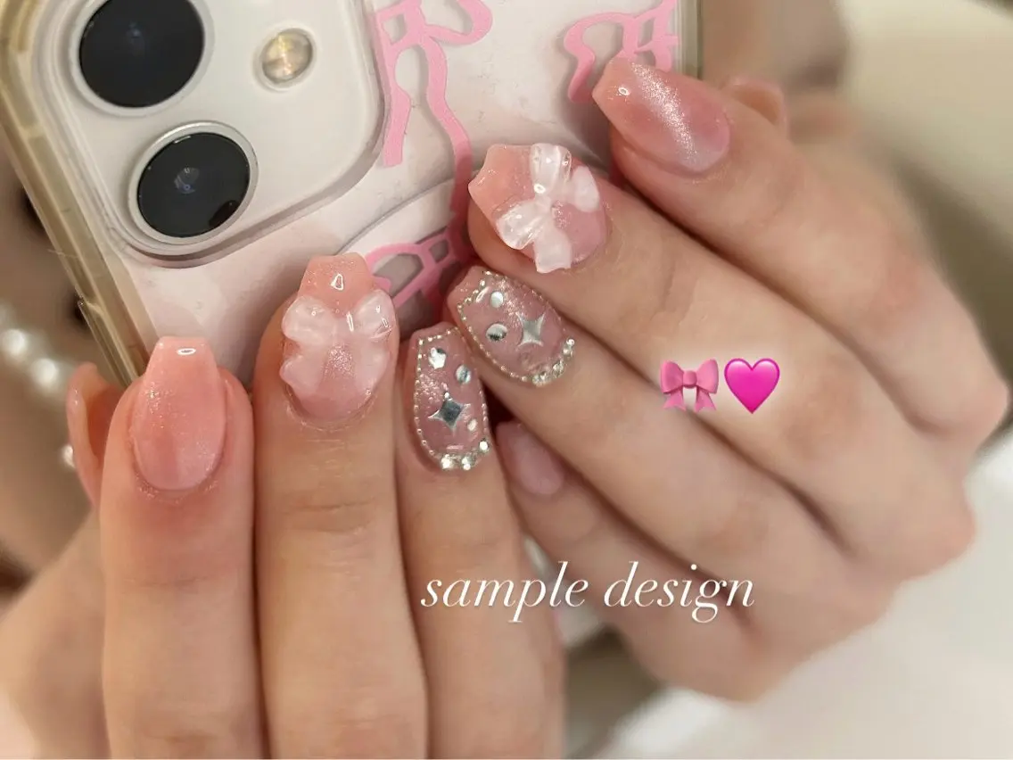 ネイル ハンドネイル ViViA momokaのネイルデザイン