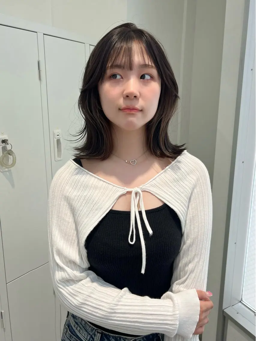 ミディアム カット ヘアカラー トリートメント 🎀zina/韓国 🎀amiのヘアスタイル