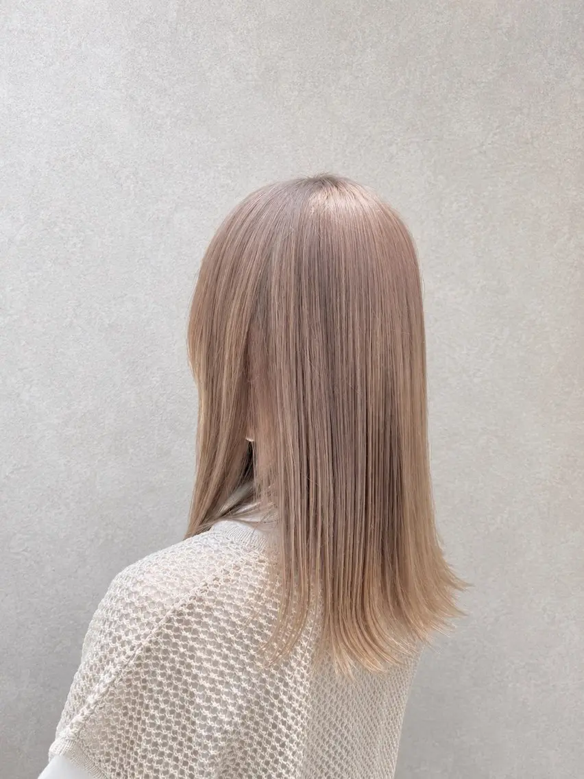 ロング カワクボ ハルキのヘアスタイル