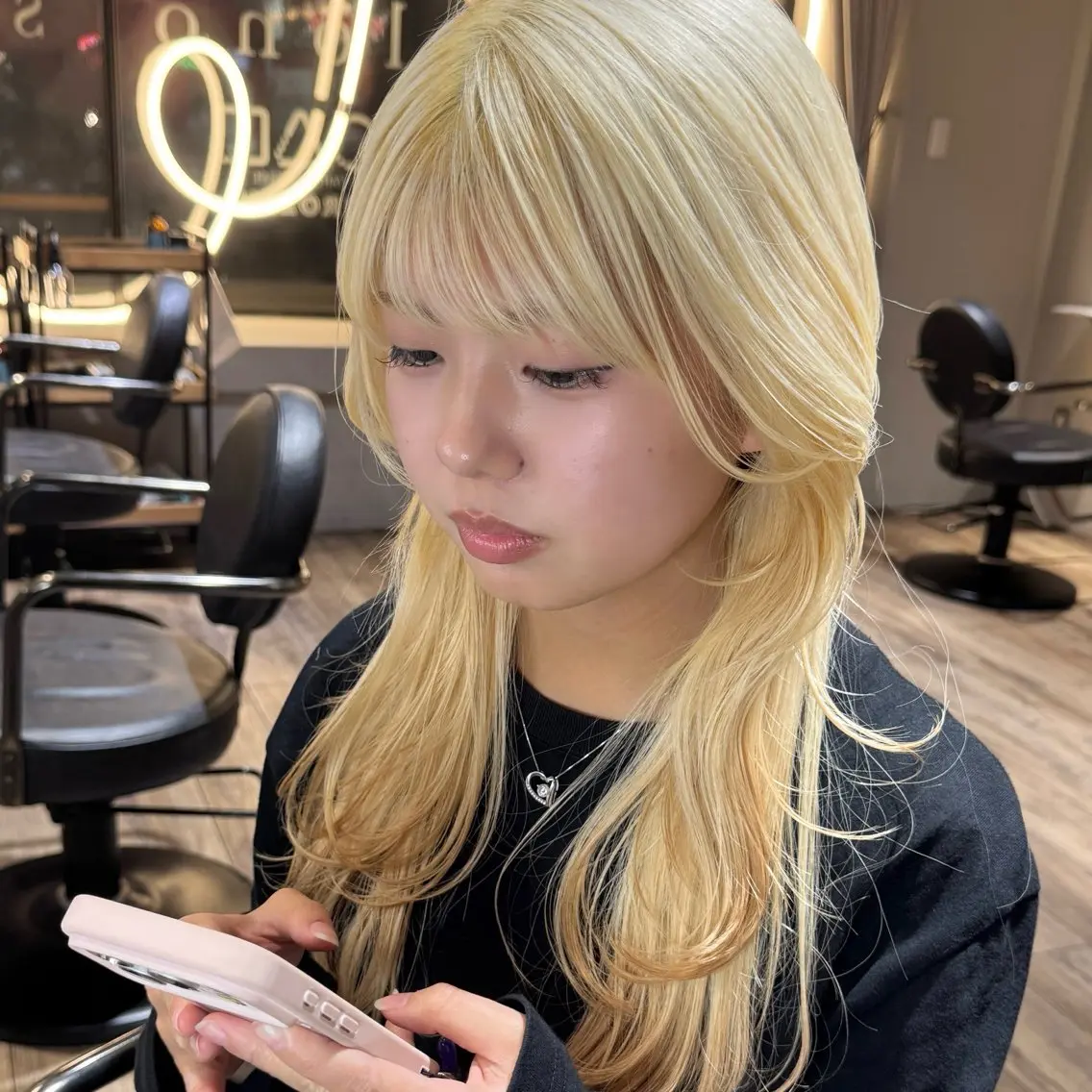 セミロング カット ヘアカラー 【天満1艶髪】潤艶/ 髪質改善🌹釣本竜哉のヘアスタイル