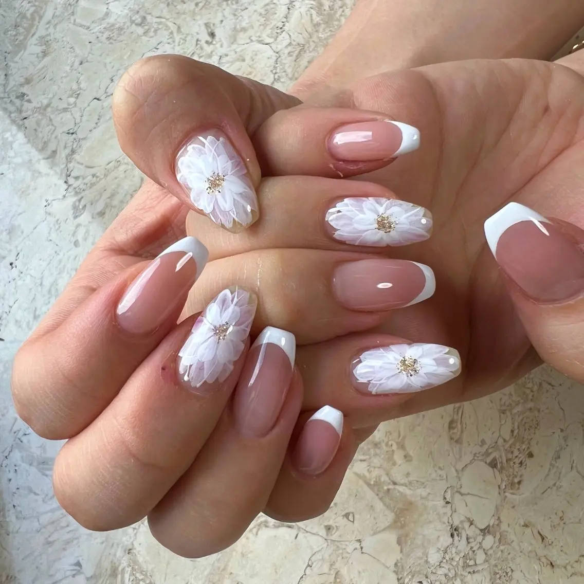 ネイル ハンドネイル フットネイル nail salon mieux(ミュー)のマツエク・マツパデザイン