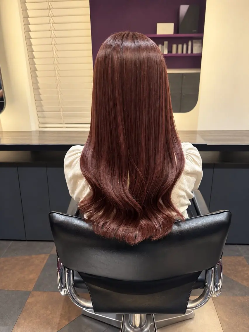 ロング カラー ブラウンカラー ピンクカラー ピンクブラウン ロング ✨輝く艶カラー✨ 加藤まりえのヘアスタイル