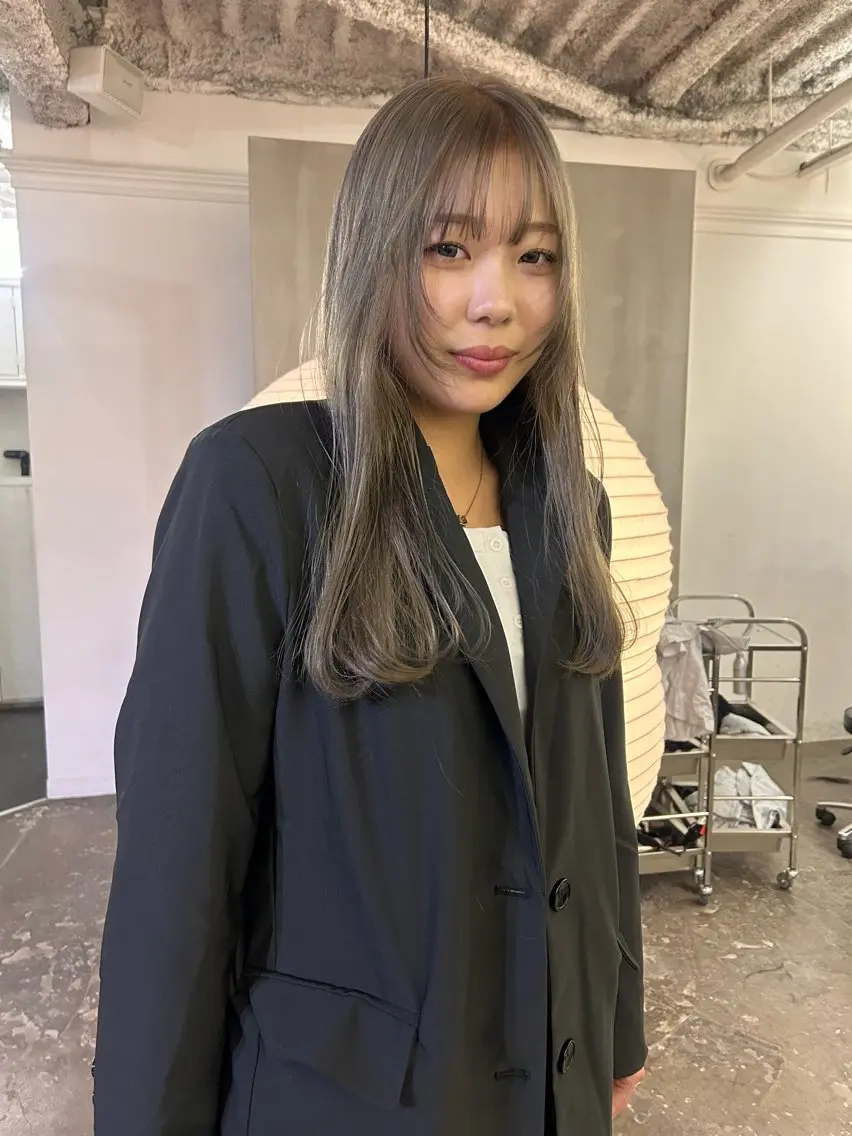 ロング カラー 中谷 友莉花のヘアスタイル