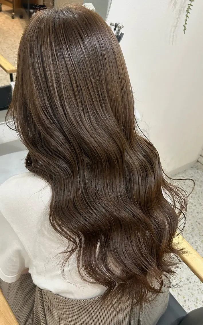 ロング ヘアアレンジ 韓国風ヘア 🧣艶カラー・ヘア セット Chie🧸のヘアスタイル