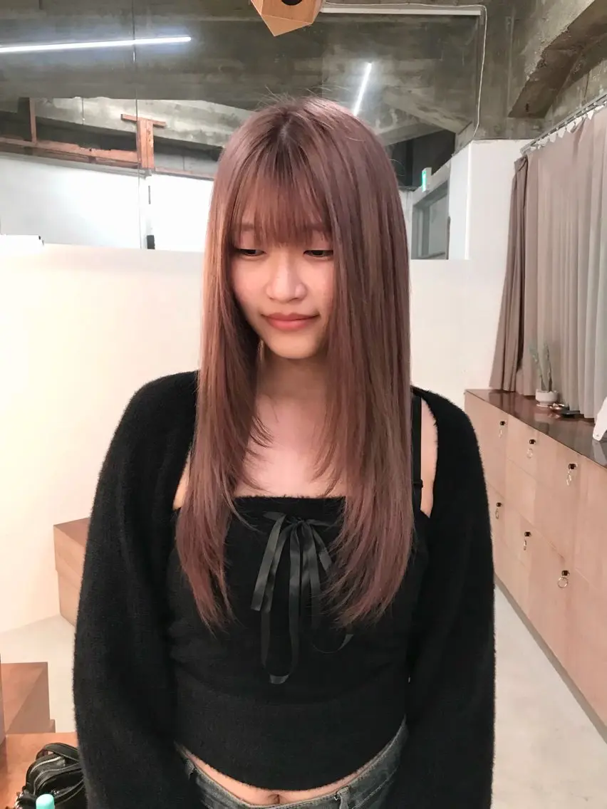 ロング カラー ヘアカラー ひな🐥ハイトーン/ レイヤーカット🎼のヘアスタイル