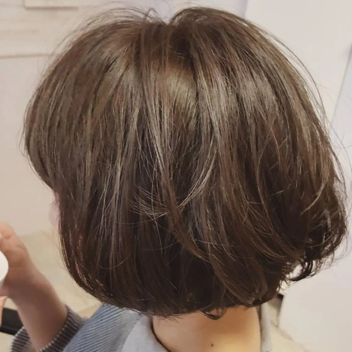 ショート カラー 韓国レイヤー柔らかい 地毛風縮毛矯正／マツのヘアスタイル