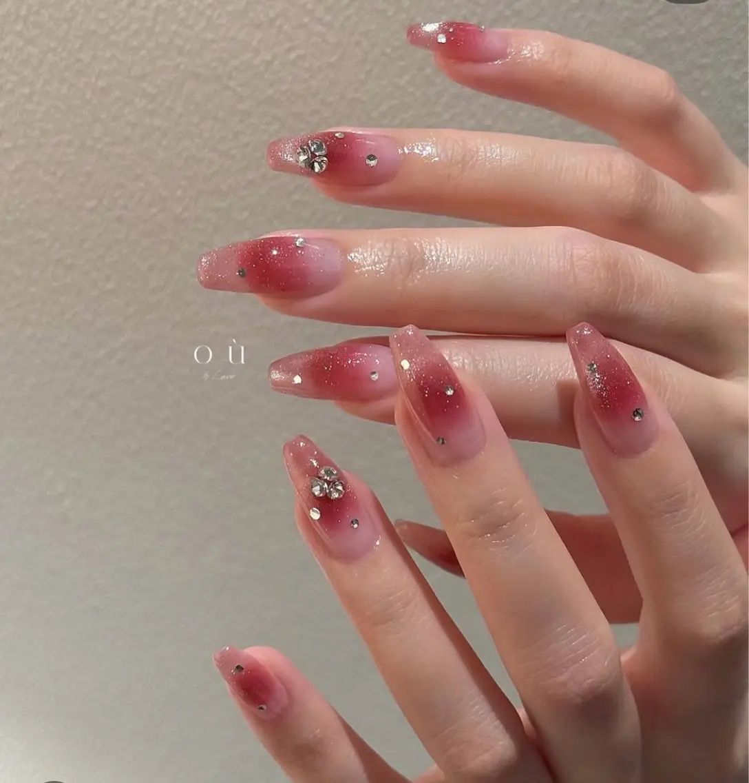 ネイル チークネイル フレンチネイル マグネットネイル マグネットフレンチ 持ち込み ハンドネイル JISOO ANA.CHUOのネイルデザイン