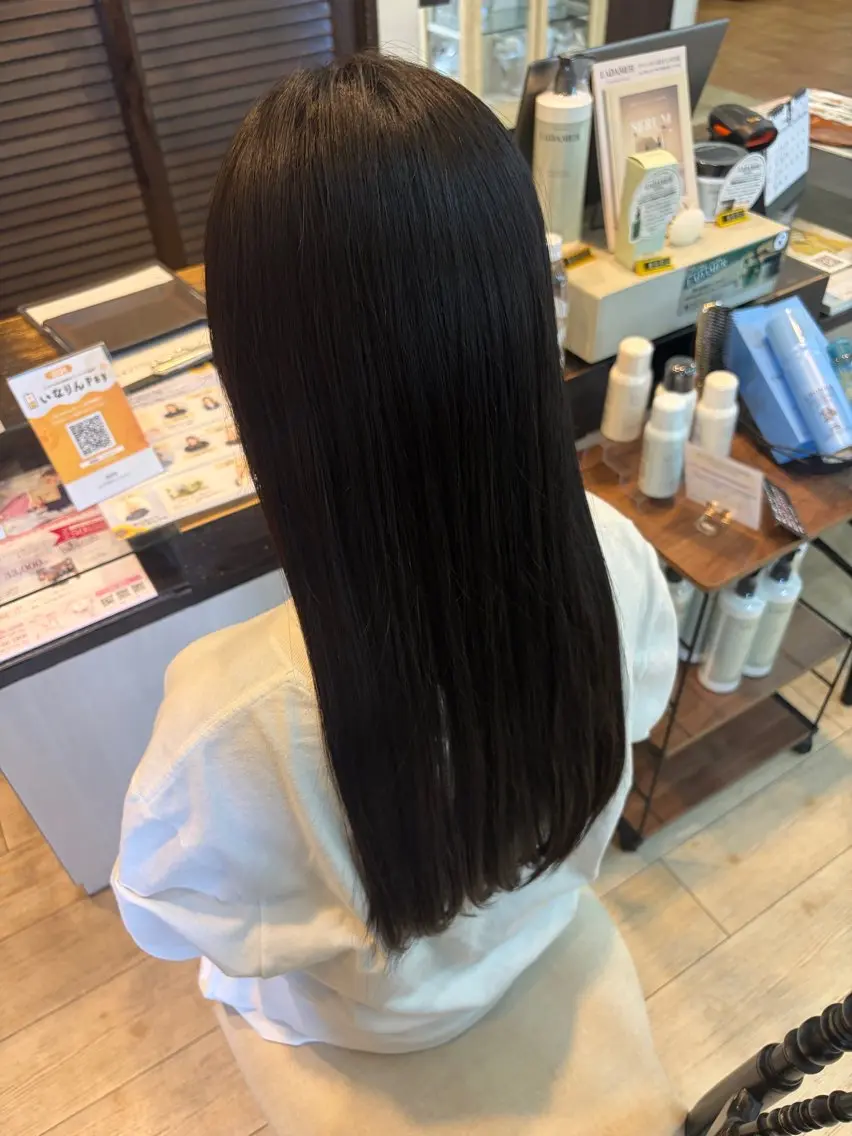 ロング 縮毛矯正 ルプラボウ/豊川/ 柴田心那のヘアスタイル
