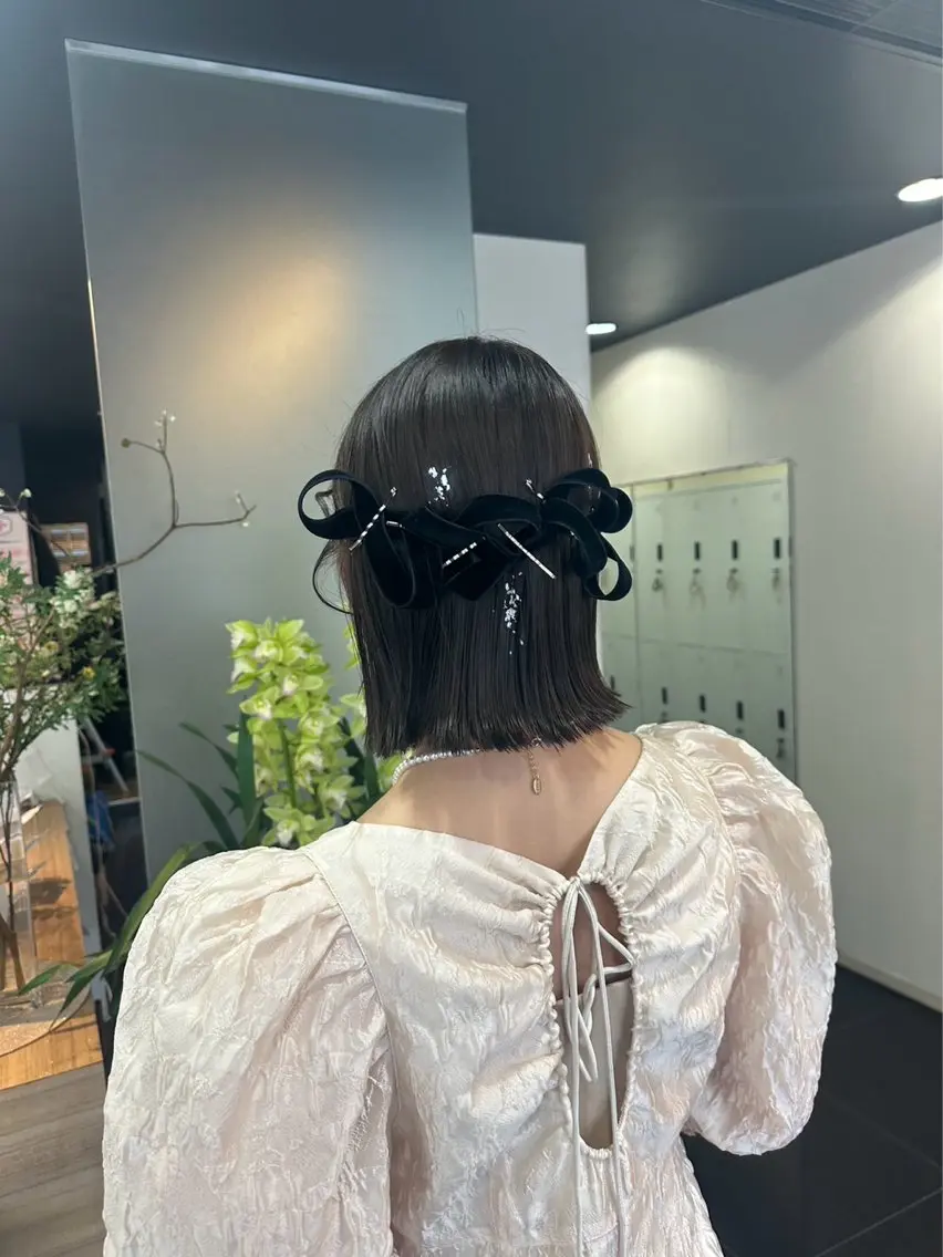 ヘアアレンジ 垢抜け小顔レイヤー オリーブ/スミレのヘアスタイル