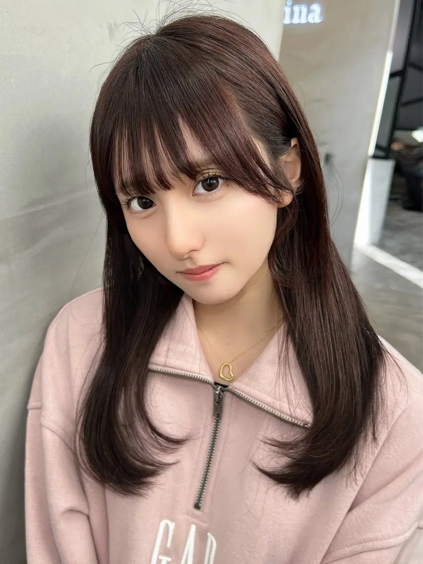 セミロング カラー 透明感カラー カット ヘアカラー トリートメント ベテラン美容師が対応 /髪質改善/縮毛矯正のヘアスタイル
