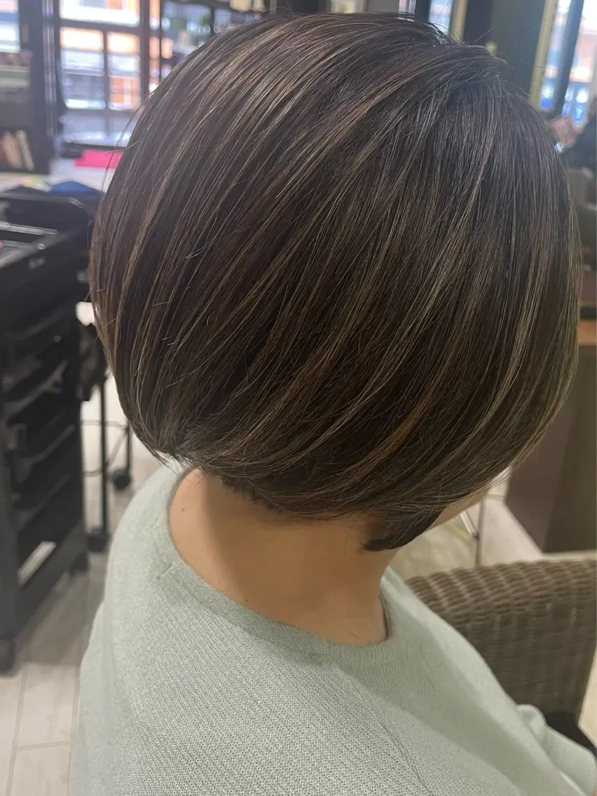 ショート カラー ハイライトカラー ハイライト カット ヘアカラー トリートメント ママ美容師 ＊ヒマワリのヘアスタイル