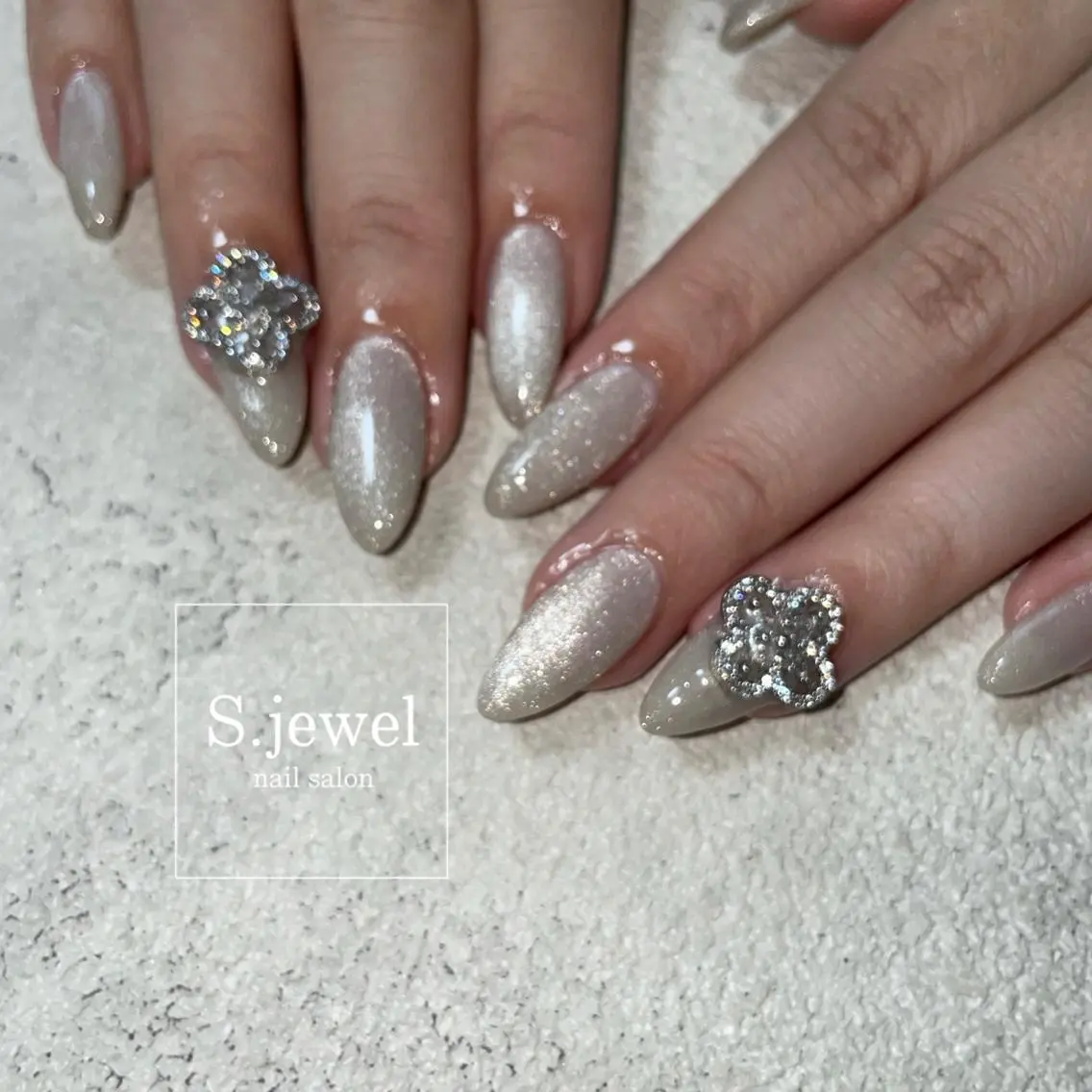 ネイル S. JEWELのネイルデザイン