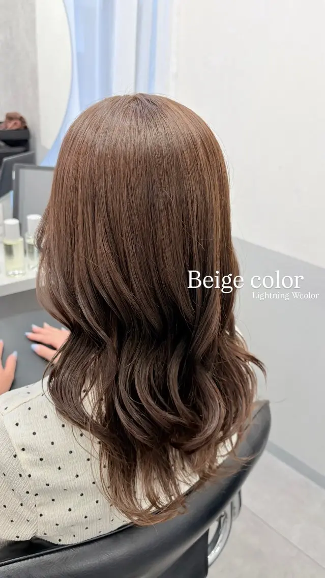セミロング カラー ベージュカラー ブリーチ 透明感カラー ブリーチなしカラー カット ヘアカラー トリートメント 🎀MIREA🎀 tocca茨木店のヘアスタイル