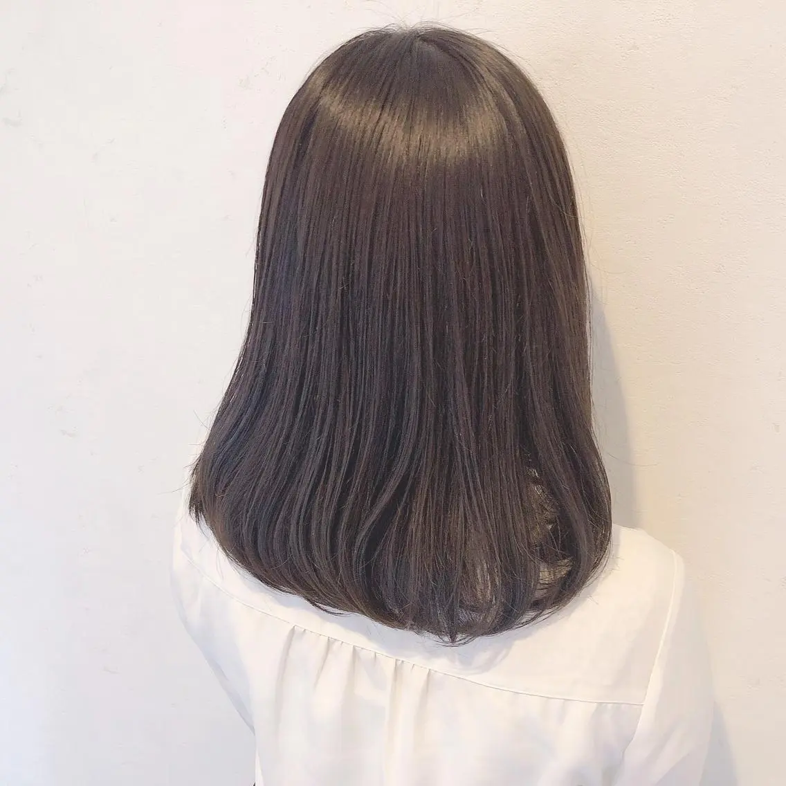 ミディアム カラー 伊藤 さやかのヘアスタイル