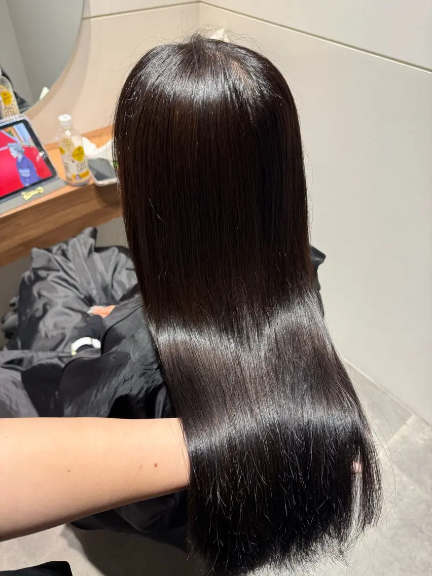 ロング カット ヘアカラー 縮毛矯正 トリートメント 濱﨑 紅葉のヘアスタイル