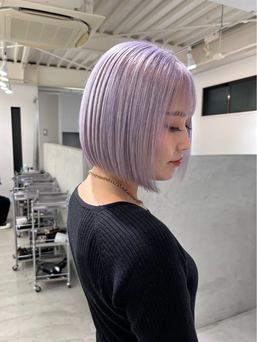 ショート カラー ラベンダーカラー カット ヘアカラー トリートメント ito. ブリーチ/髪質改善のヘアスタイル